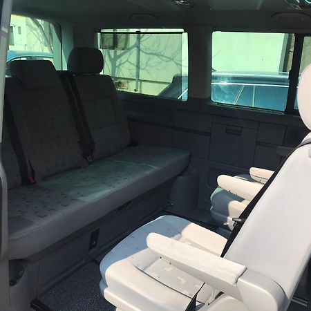 Mona Apartment Taxi#Airport #Parking#Bucharest#Therme Otopeni Buitenkant foto